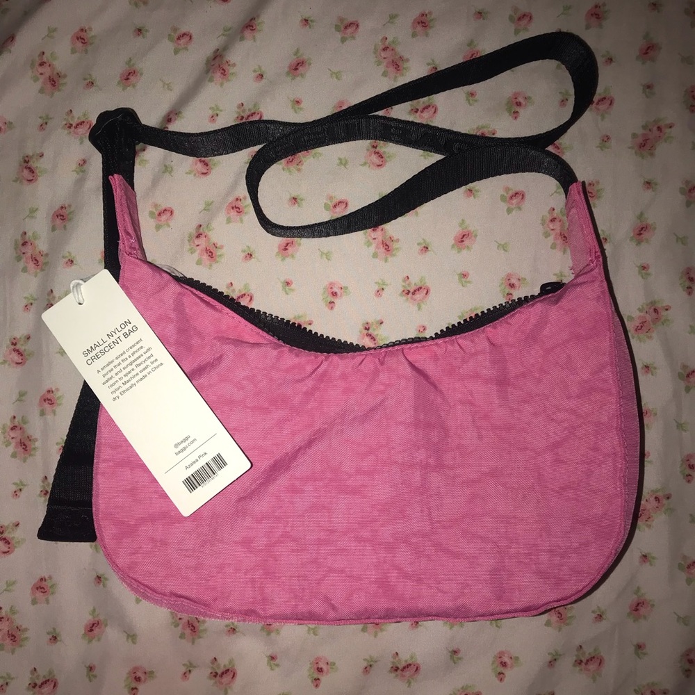 BAGGU Small Crescent Bag